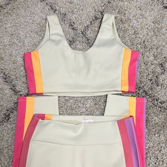 Pink Lily Multi Stripe Athletic Pants & Sports Bra Set Size Large NEW - Picture 5 of 10